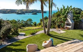 Sol Spa Oasis - Surfdale Holiday Home